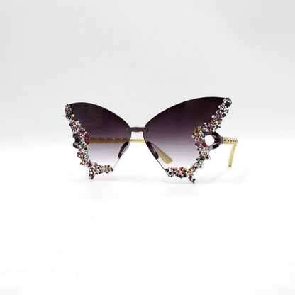 Novel diamond-encrusted butterfly-shaped sunglasses for women, fashionable and unique, bold frameless black sunglasses