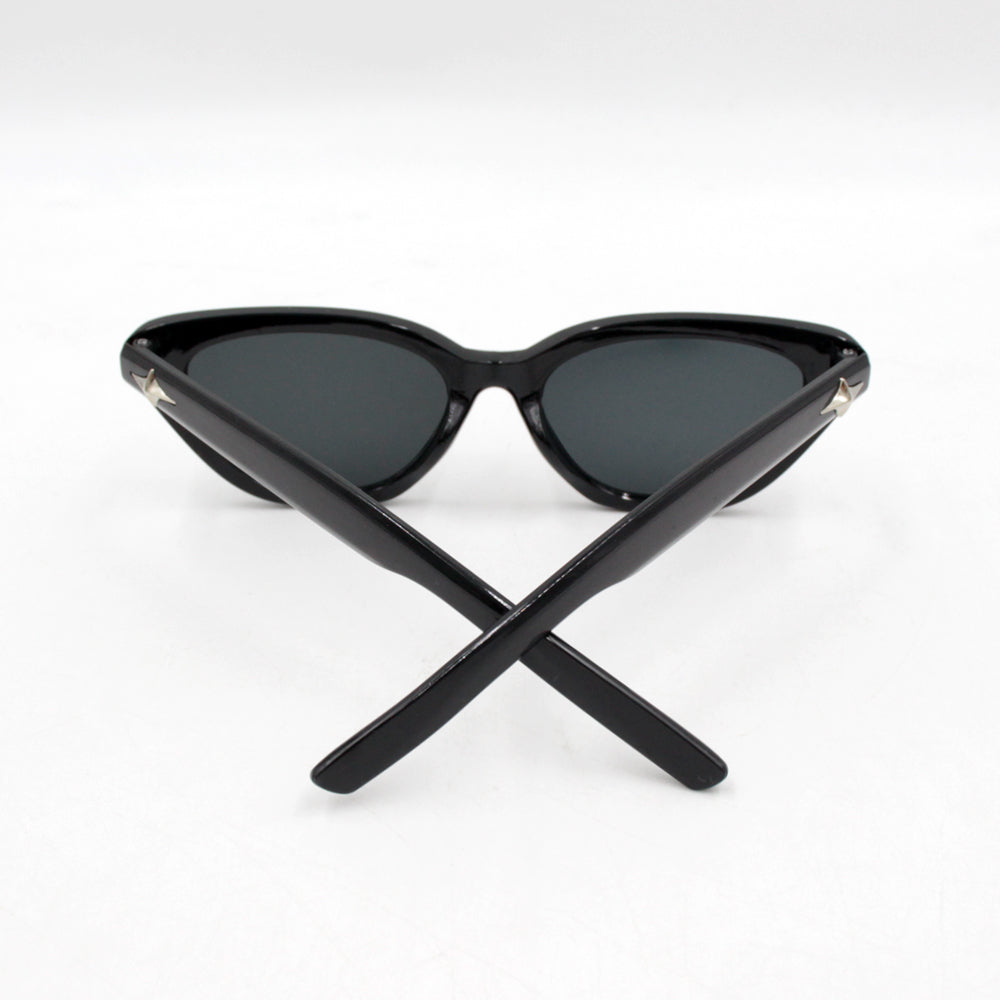 High-end small frame retro triangle cat-eye sunglasses, black star-shaped legs for sun protection, photo-taking styling, and sun glasses