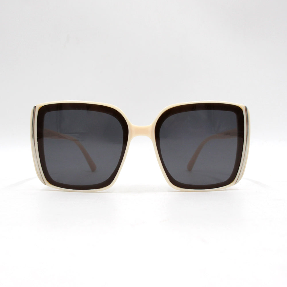 Retro classic style sunglasses with beige frames, semi-transparent black lenses, large frame, fashionable and simple
