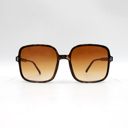 Retro classic style sunglasses with beige frames, semi-transparent black lenses, large frame, fashionable and simple